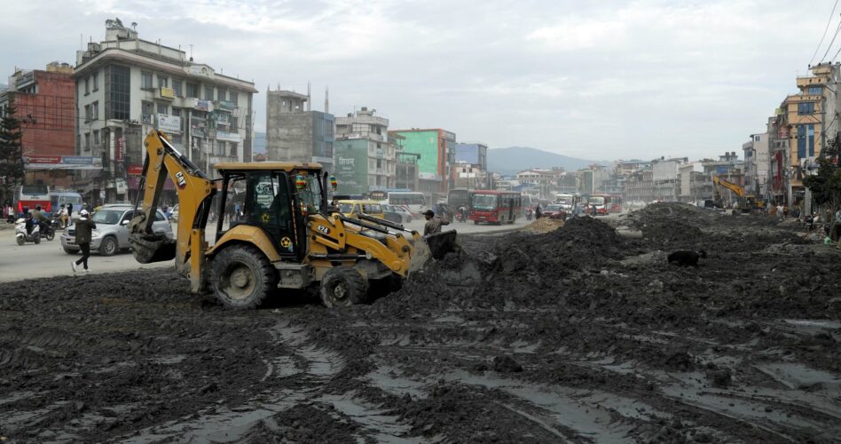 चक्रपथ विस्तार : मुख्य लेनको काम सुरु हुन अझै एक वर्ष लाग्ने 