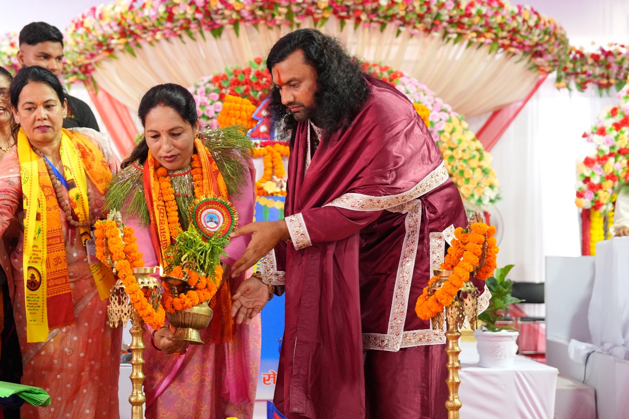 कोटिहोममा दानवीर र भक्तजनको उपस्थिति बढ्दै