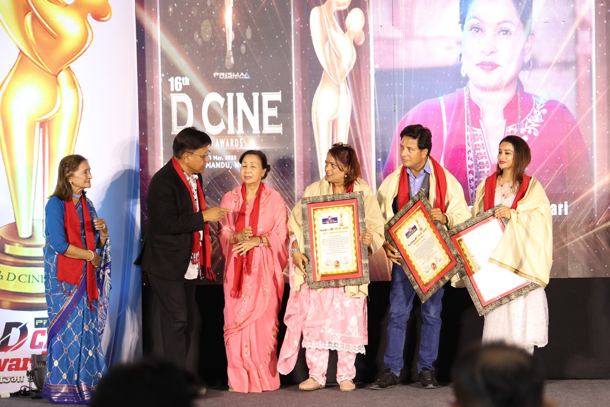 गीता अधिकारीलाई ‘रेखा फिल्मस् छायाँछवि चलचित्र पत्रकारिता पुरस्कार’