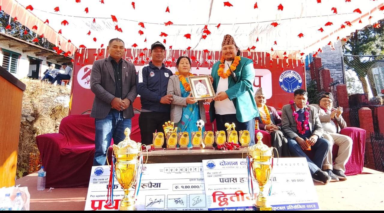रुपामा पहिलो पटक दोभान कप  फुटबल प्रतियोगिता सुरु, पहिलो खेलमा बिजि गाइज विजयी