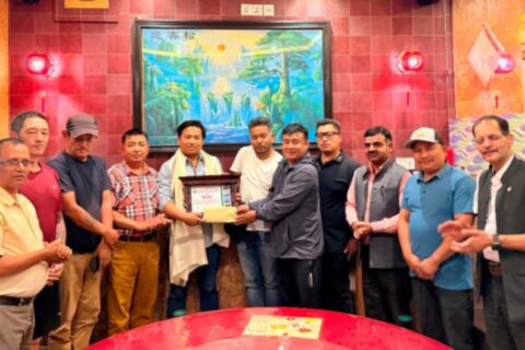 अन्नपूर्ण पर्यटन पत्रकारिता पुरस्कारबाट भुपाल गुरुङ सम्मानित